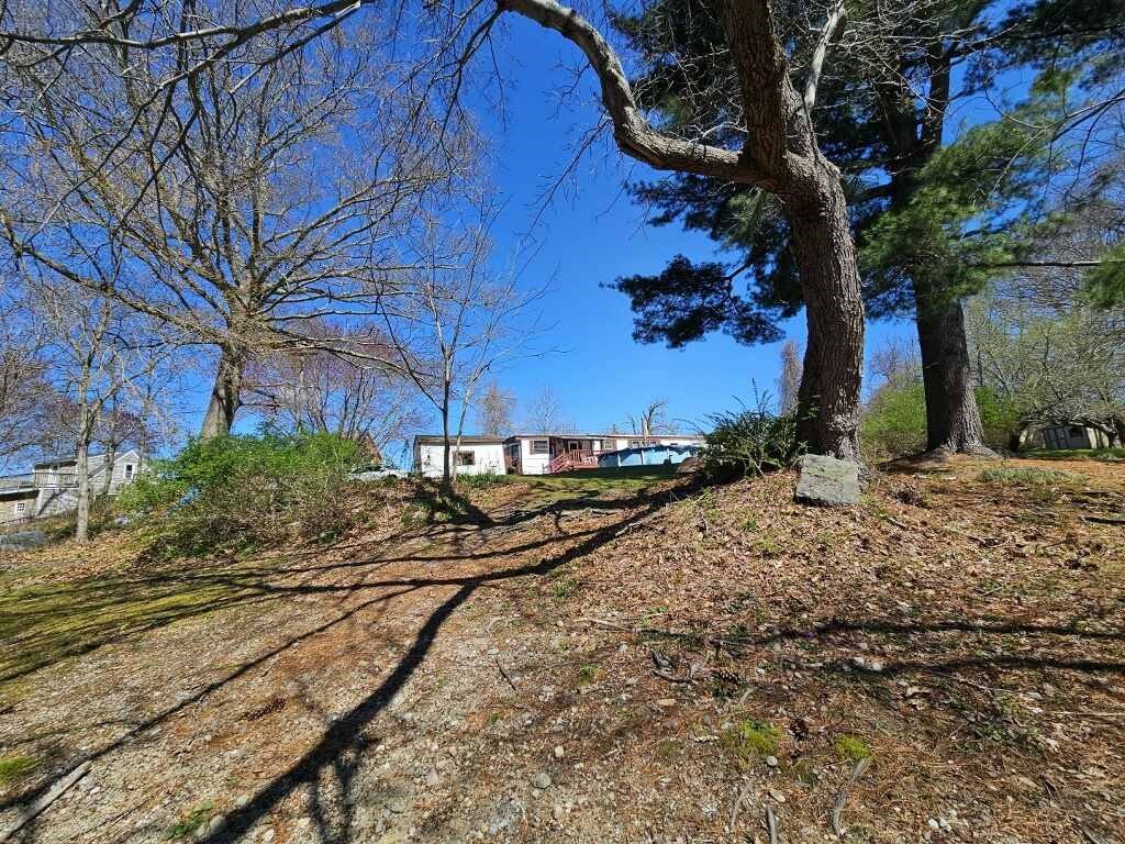 399 Danforth St Property Photo 10