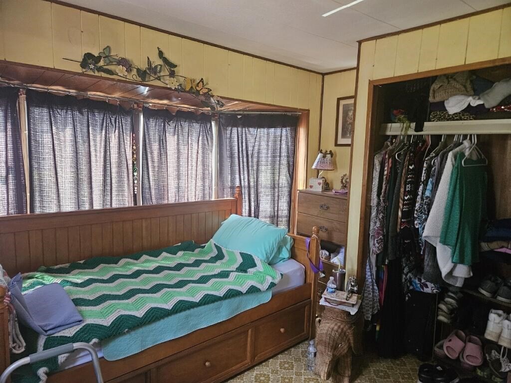 399 Danforth St Property Photo 17
