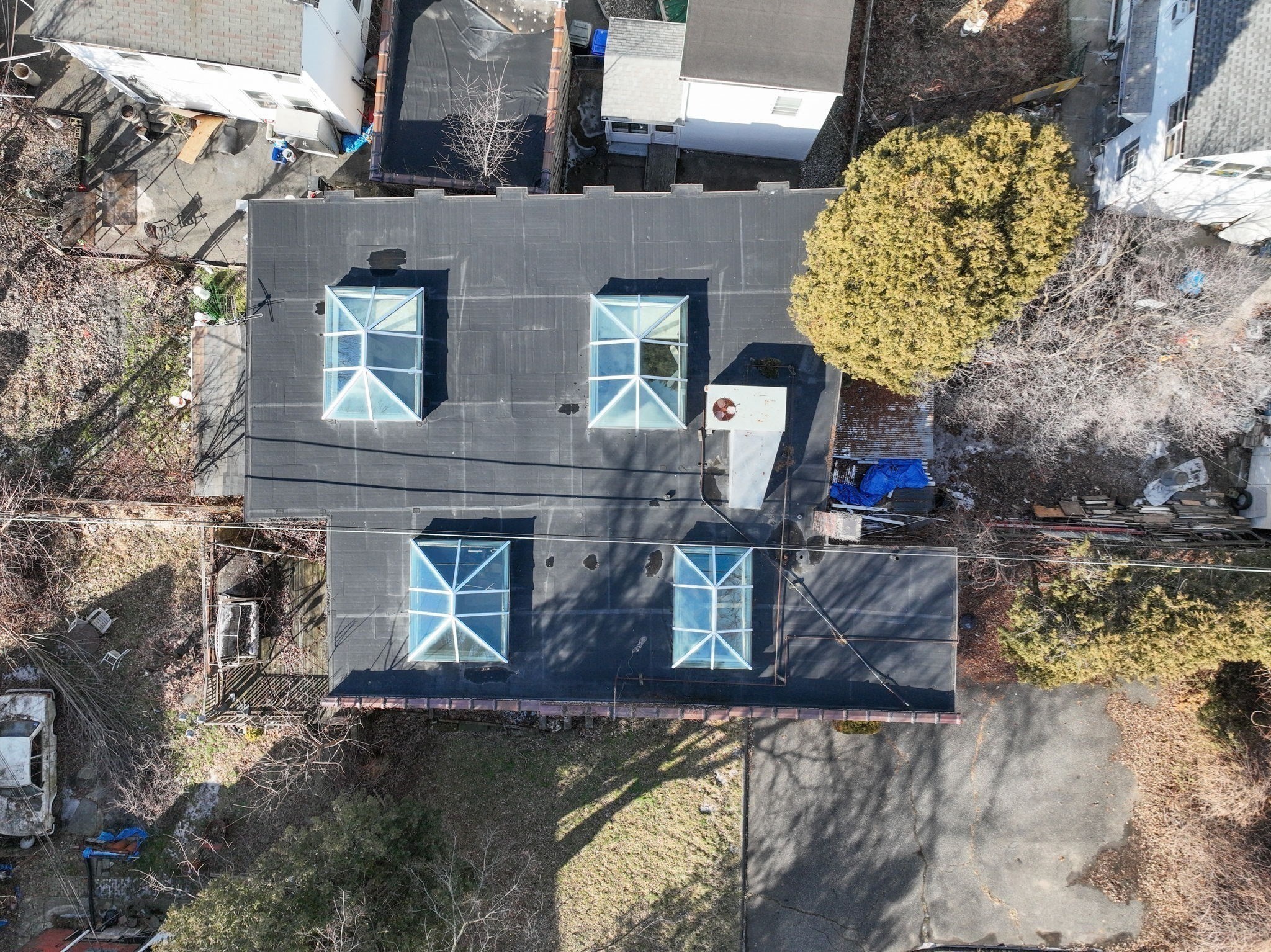 36 Loring Street Property Photo 4