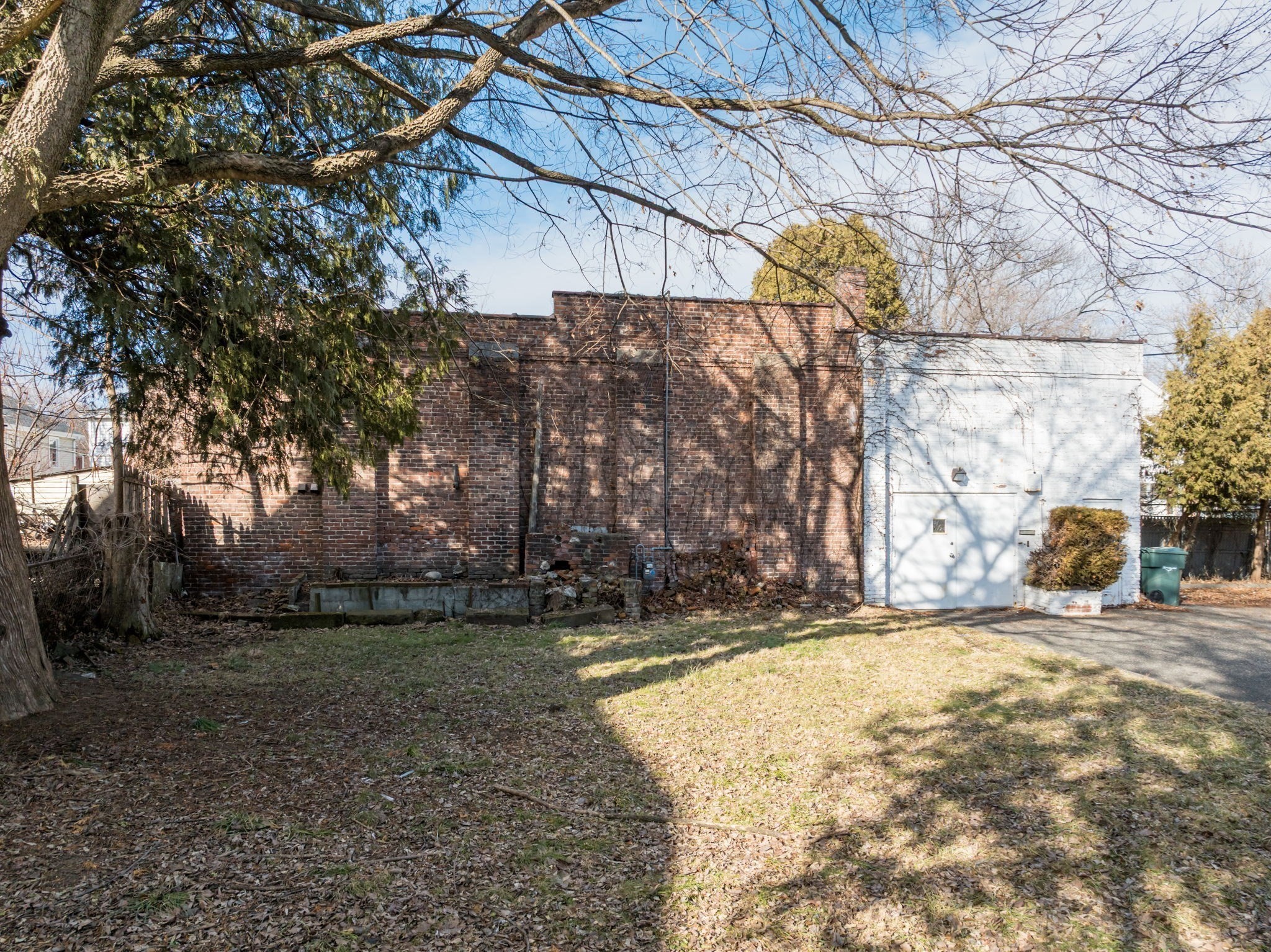 36 Loring Street Property Photo 10