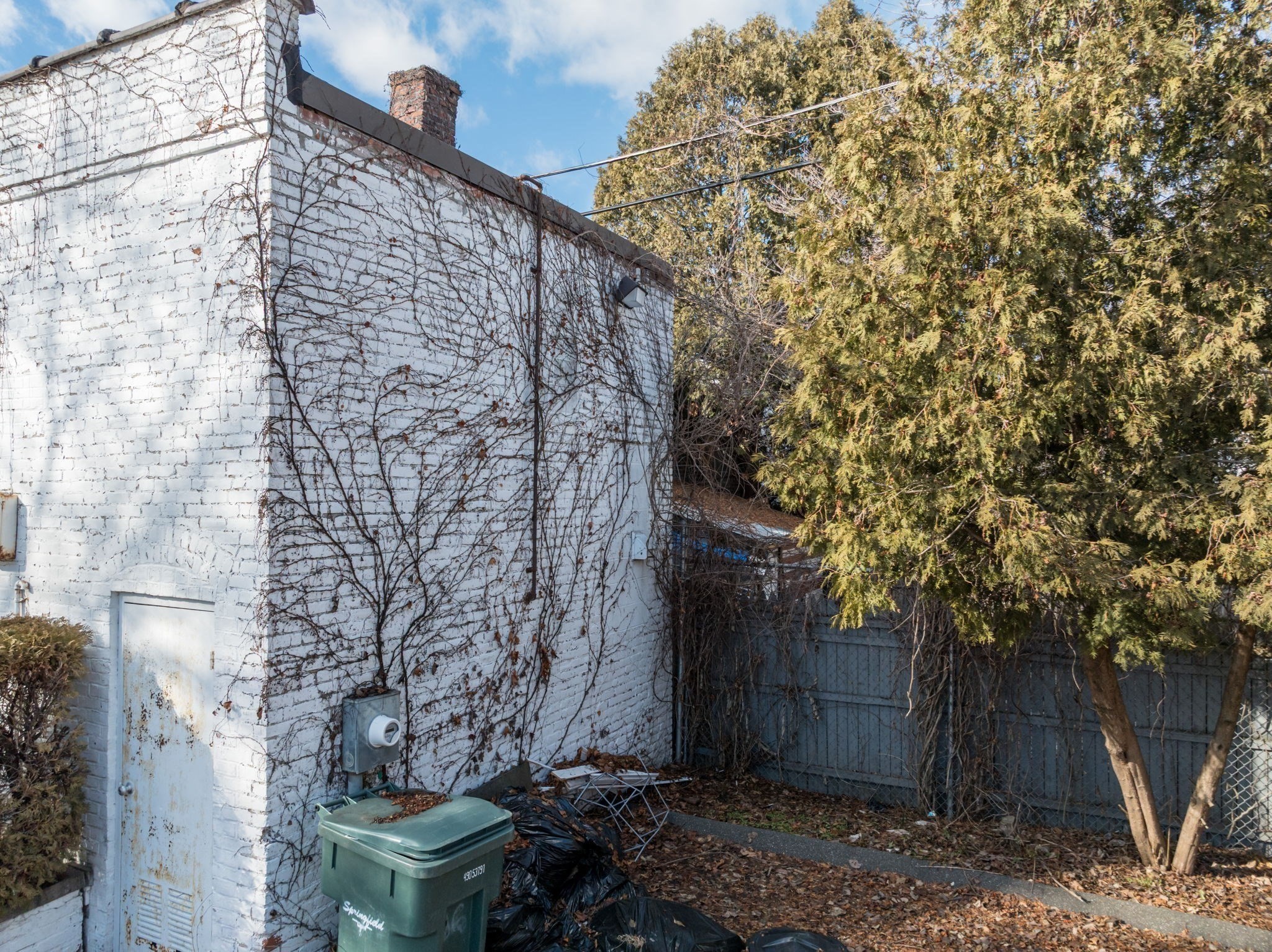 36 Loring Street Property Photo 11