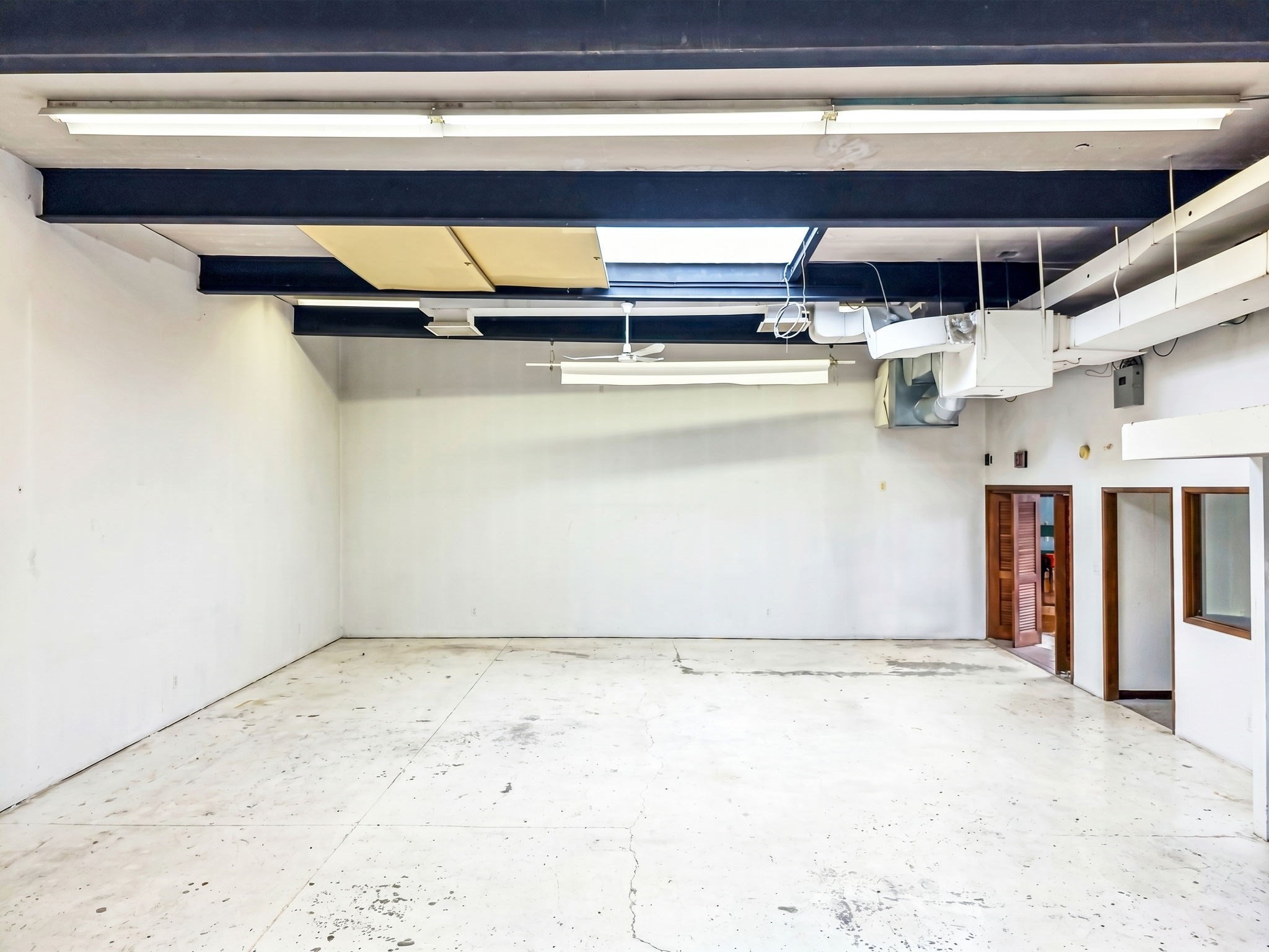 36 Loring Street Property Photo 16