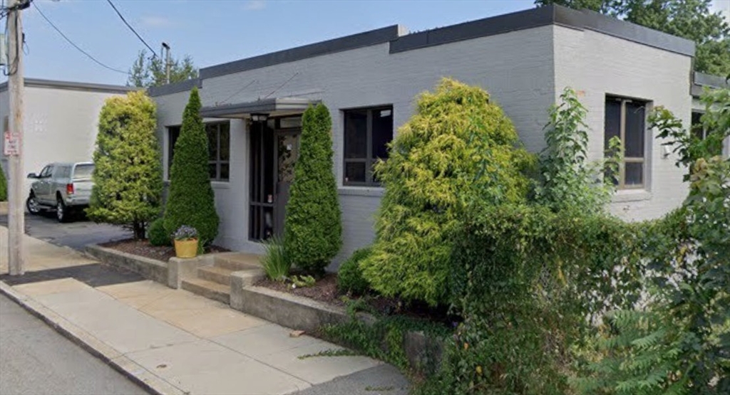 174 Georgia Ave Property Photo 1