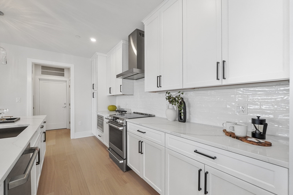 62 Foundry St # 505 Property Photo 4