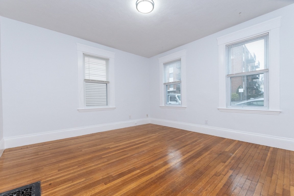 43-45 Crescent Street Property Photo 7