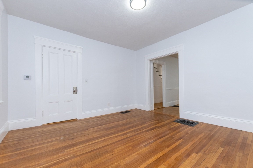 43-45 Crescent Street Property Photo 8