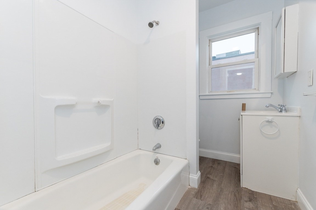 43-45 Crescent Street Property Photo 17