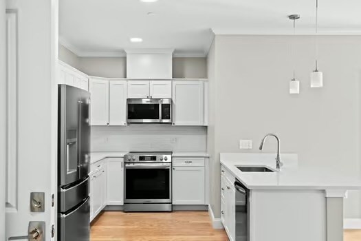 485 Blue Hills Parkway # 2 Property Photo 8