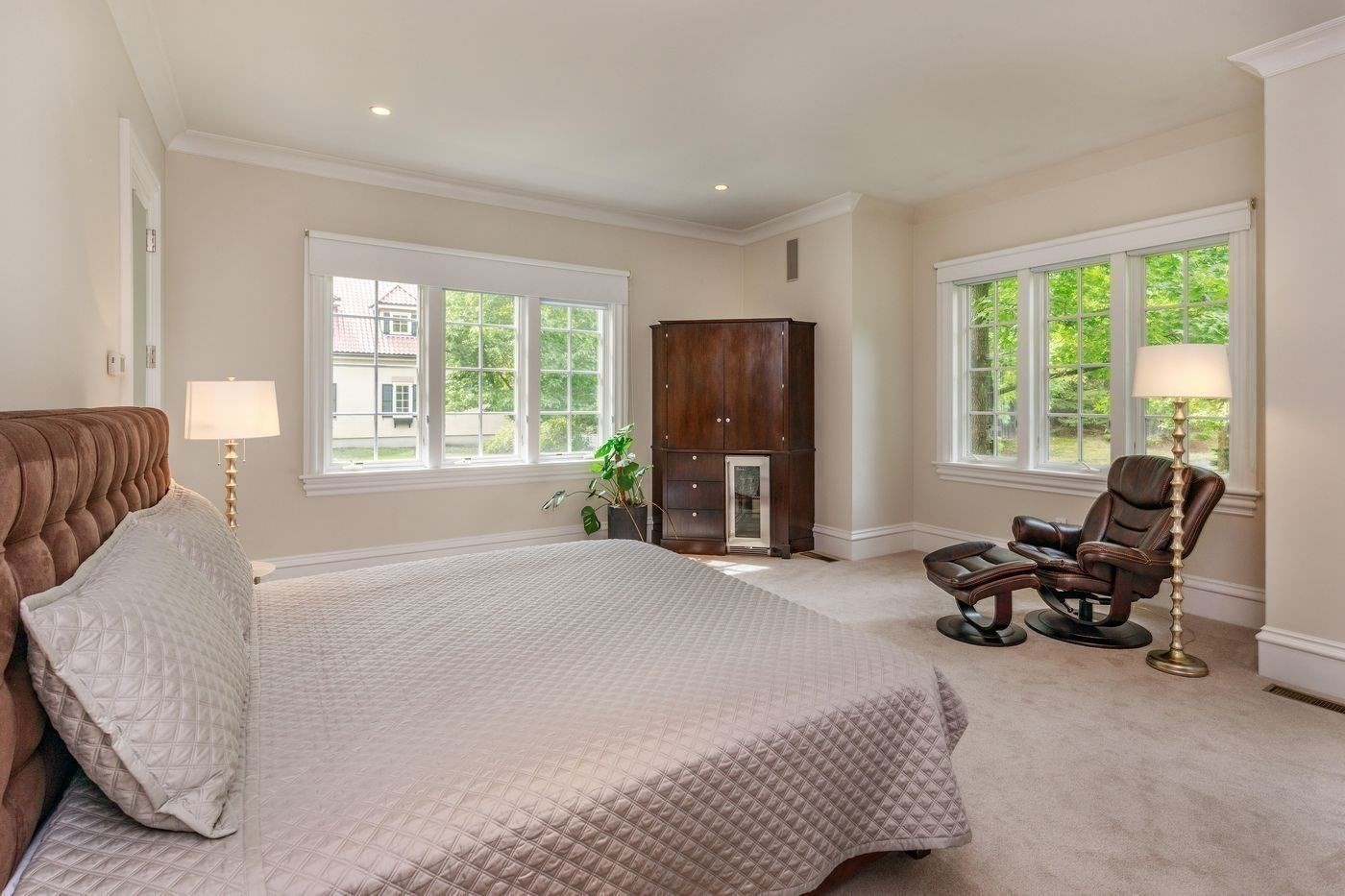 18 Longmeadow Drive Property Photo 14