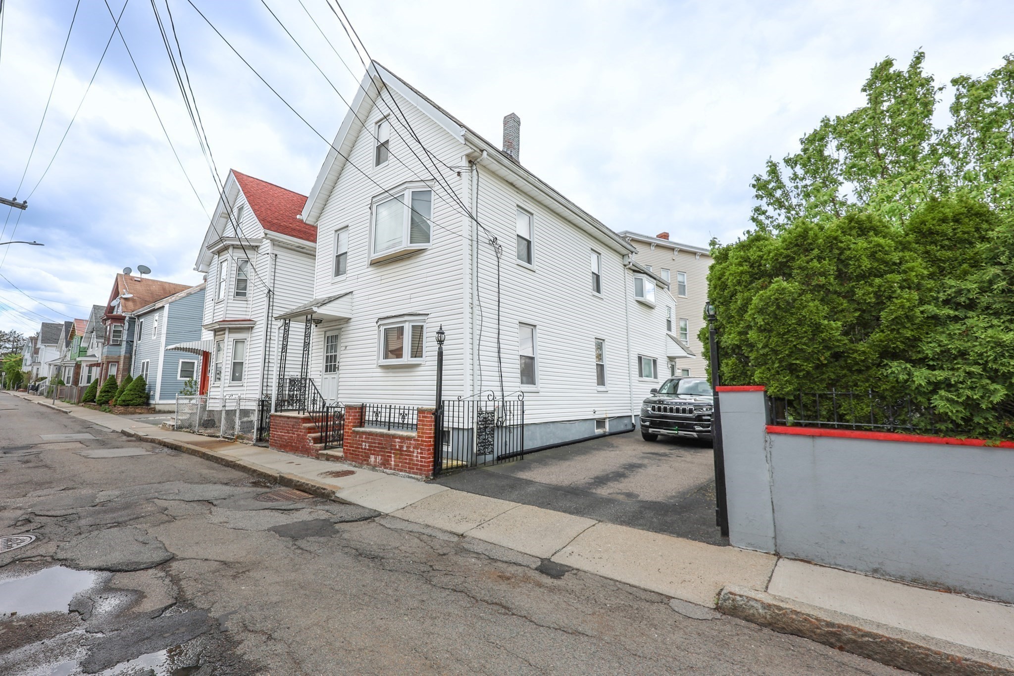 34 Franklin Ave Property Photo 3
