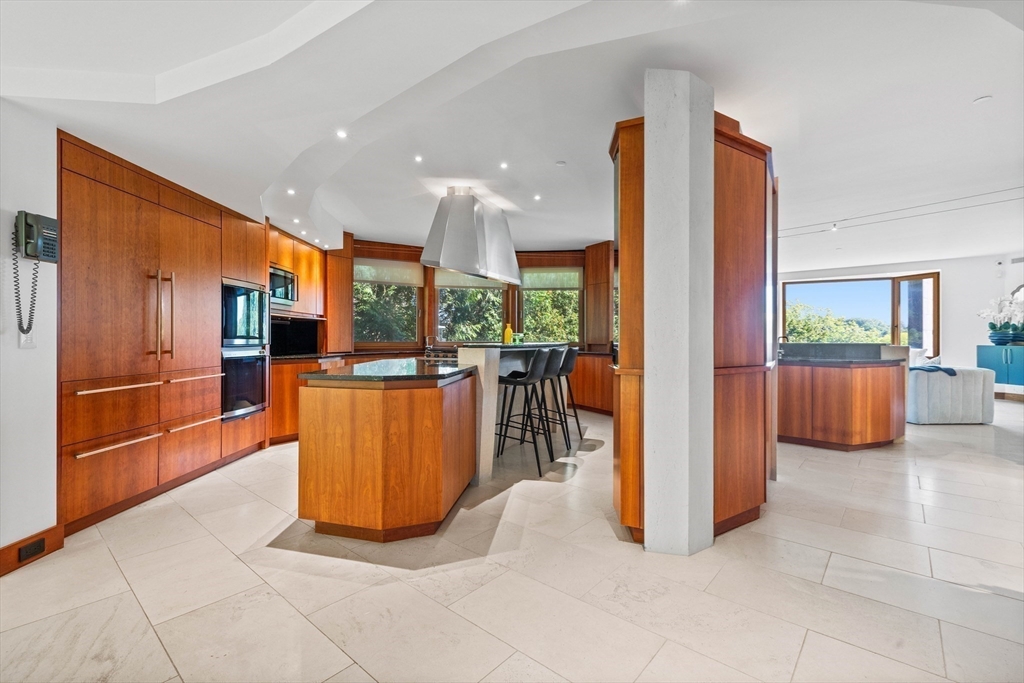 55 Leicester St Property Photo 3