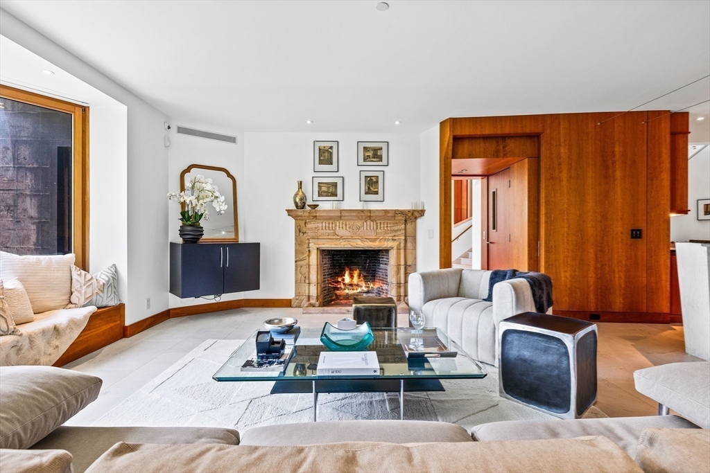 55 Leicester St Property Photo 4