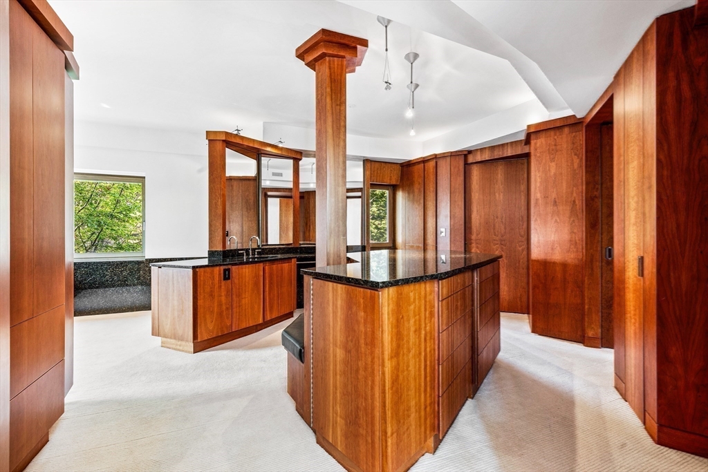 55 Leicester St Property Photo 25