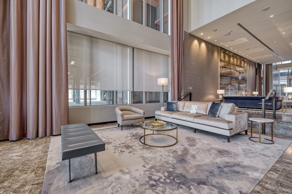133 Seaport Blvd # 1519 Property Photo 16