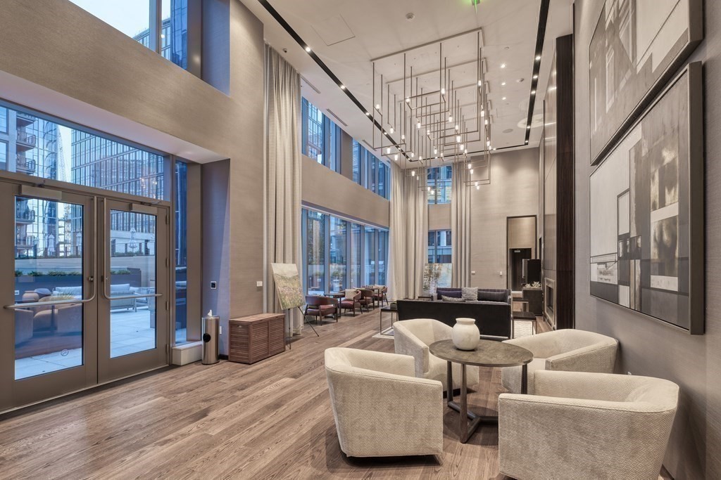 133 Seaport Blvd # 1519 Property Photo 19
