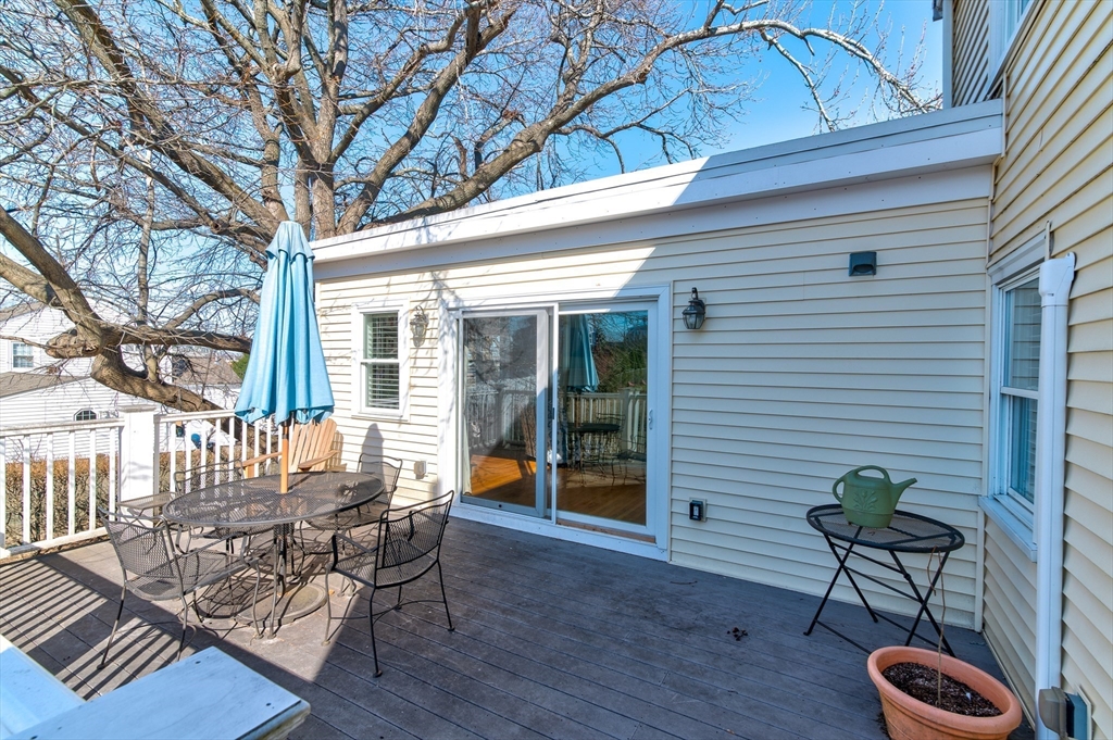 865 E Squantum St Property Photo 11