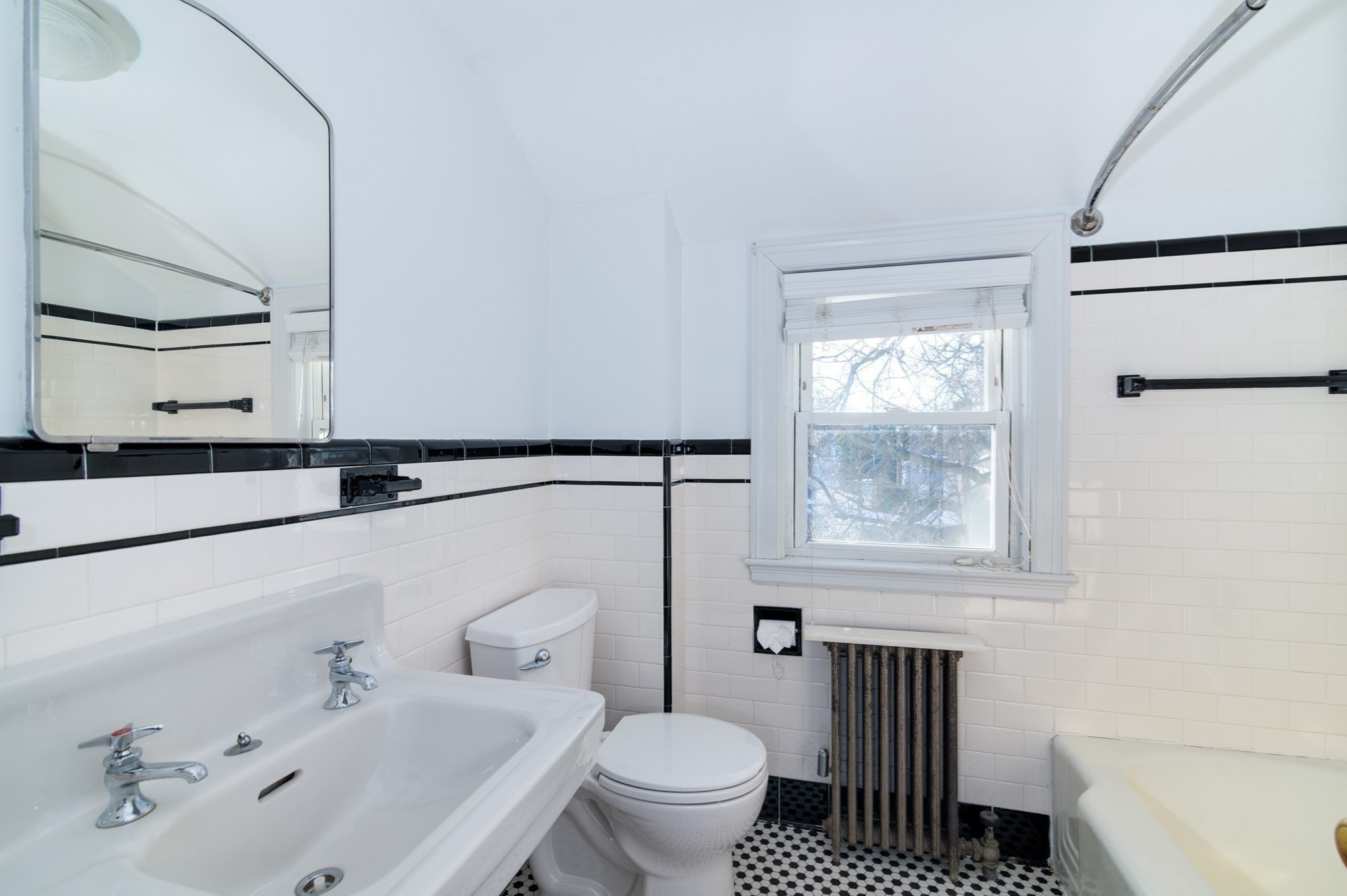 865 E Squantum St Property Photo 23