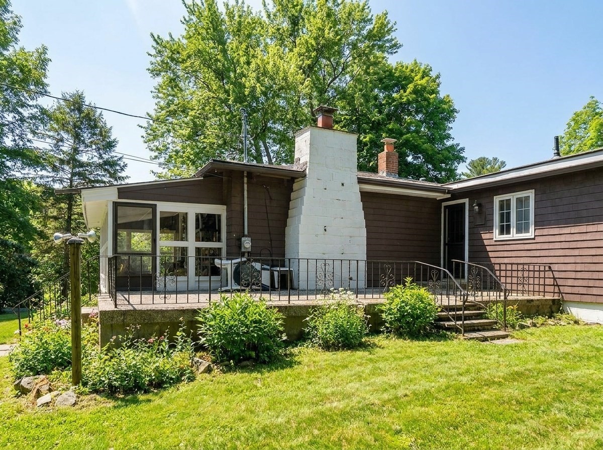 115 Kennedy Rd Property Photo 2