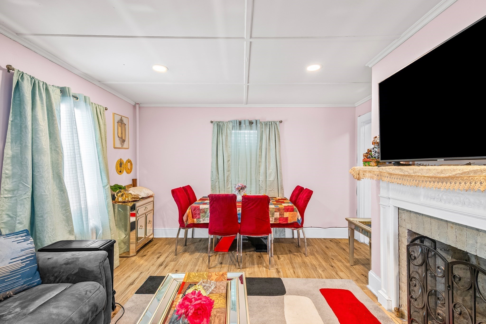 28 Maple Street Property Photo 8