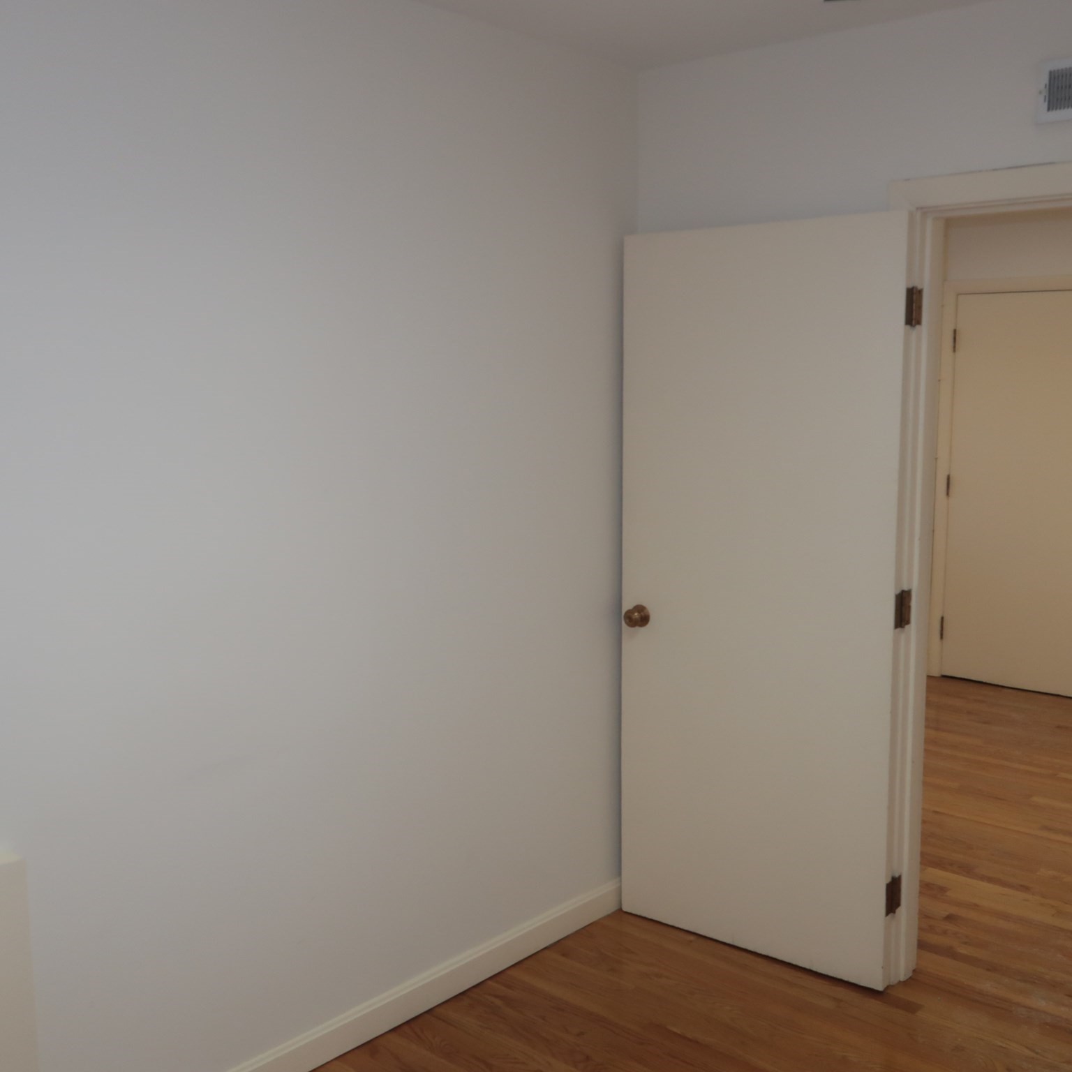 563 Broadway # B2 Property Photo 19