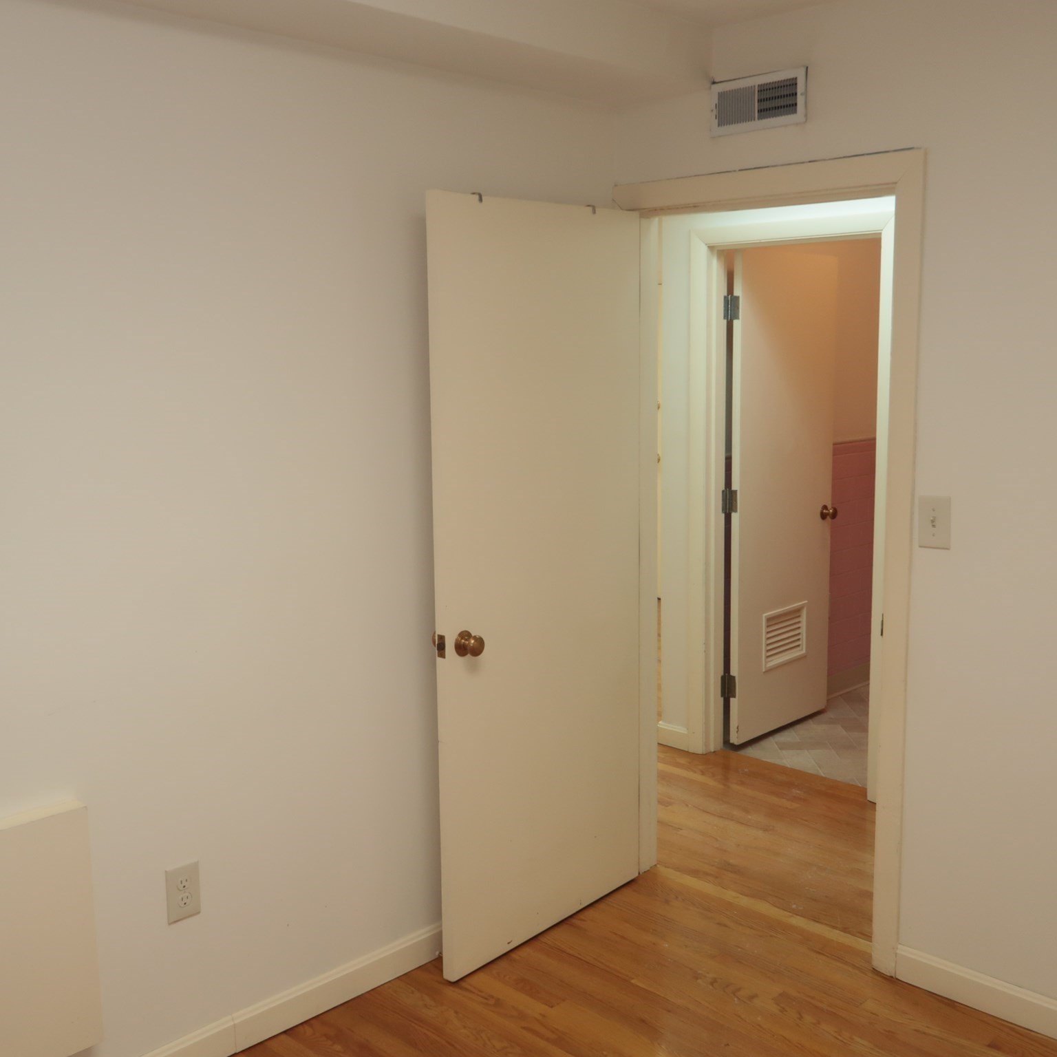 563 Broadway # B2 Property Photo 23