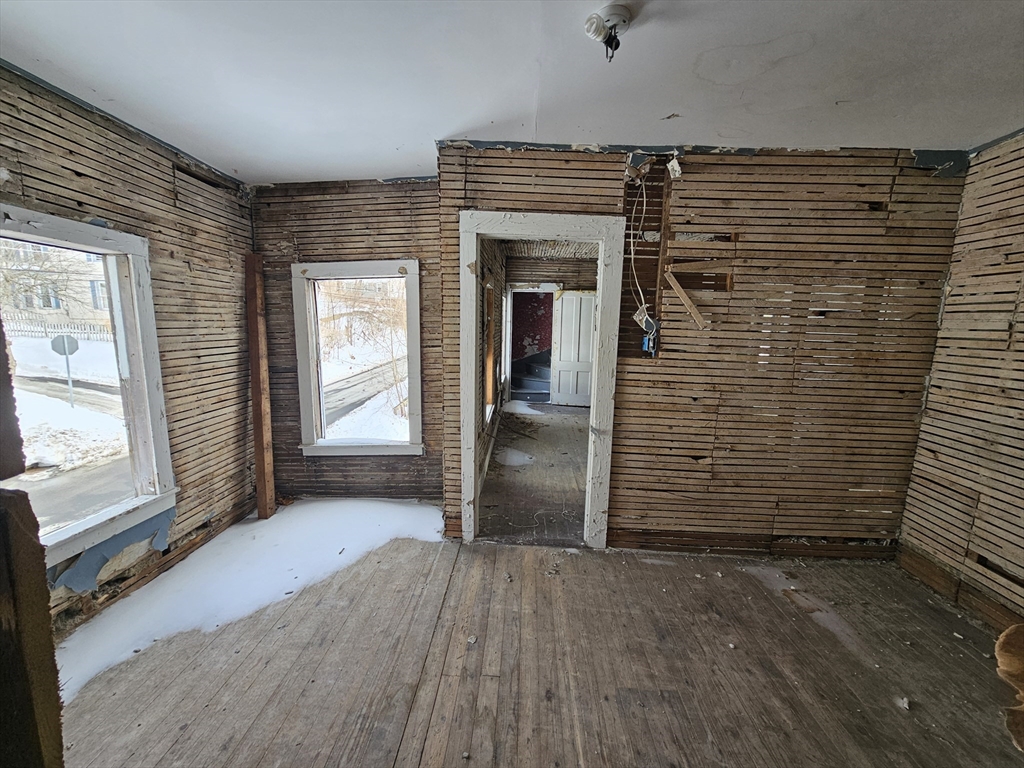 56 Liberty St Property Photo 3