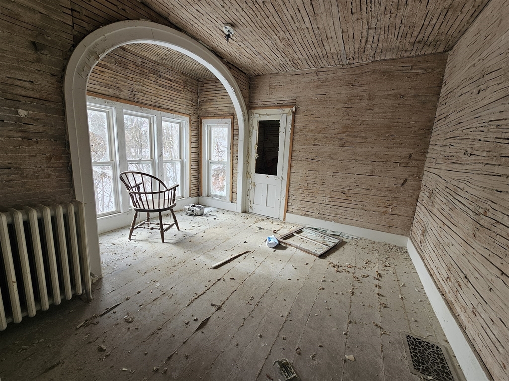 56 Liberty St Property Photo 8