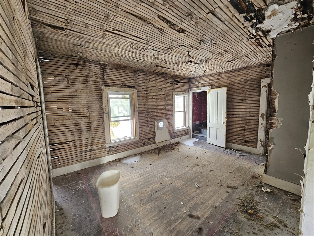 56 Liberty St Property Photo 11