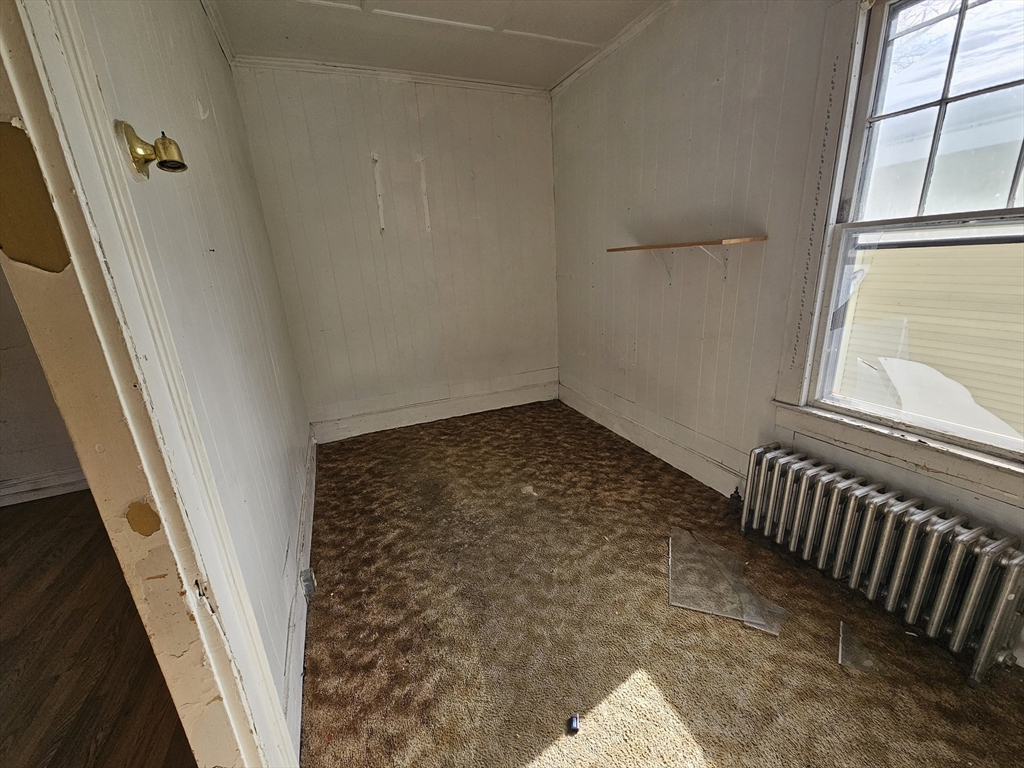 24 Spring St Property Photo 18