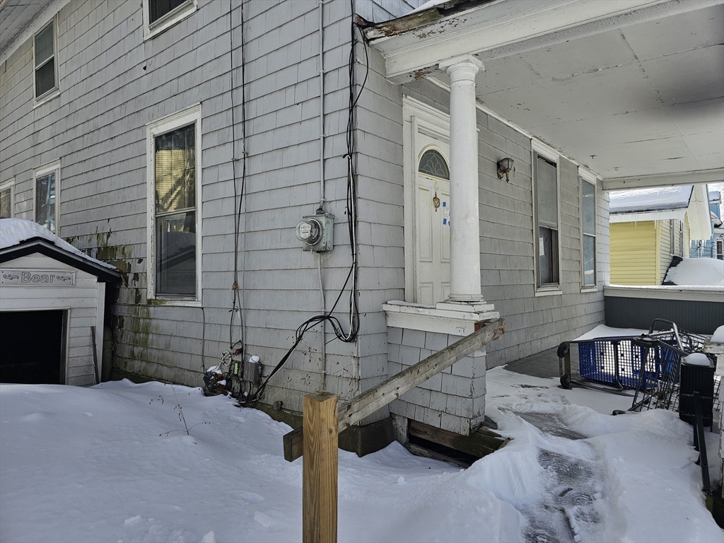 24 Spring St Property Photo 26