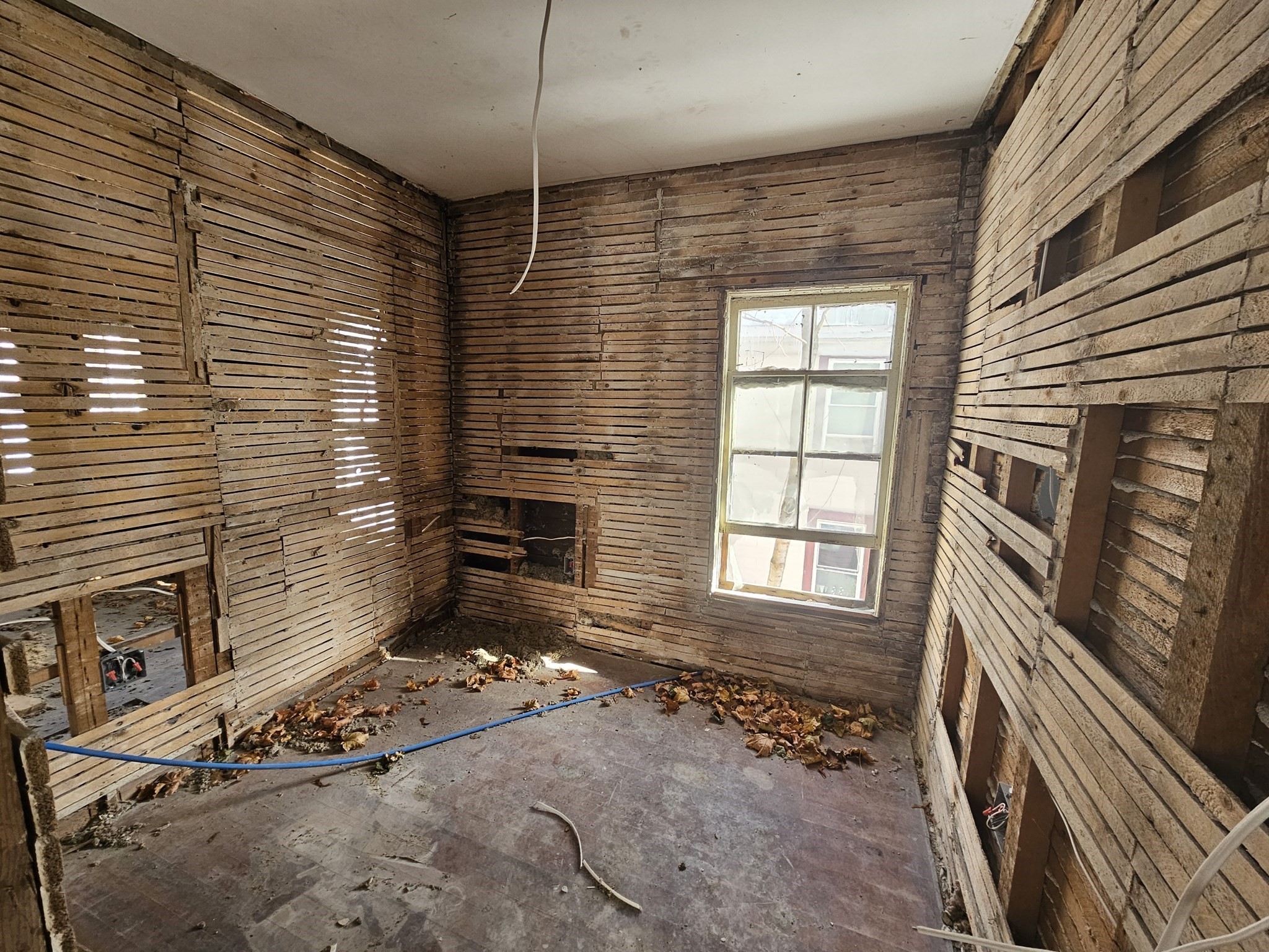 27 Hall St Property Photo 8