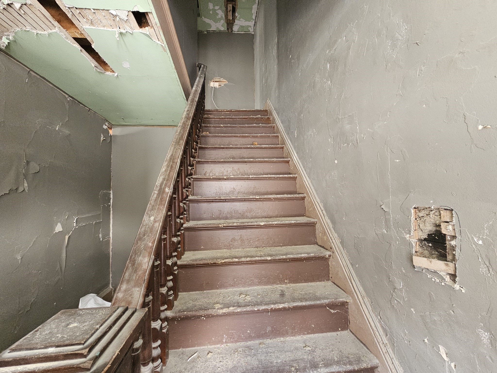 27 Hall St Property Photo 22