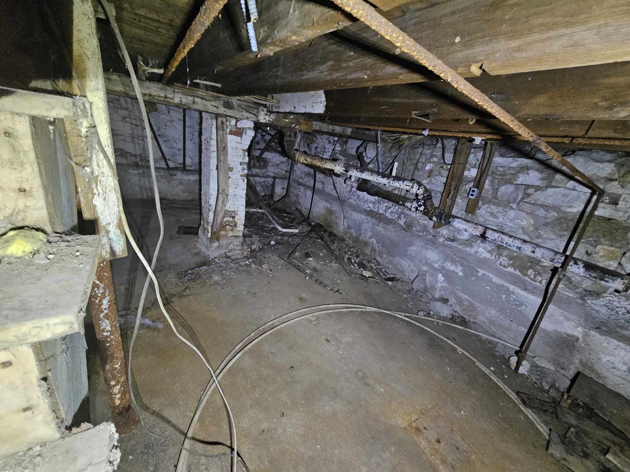 27 Hall St Property Photo 26