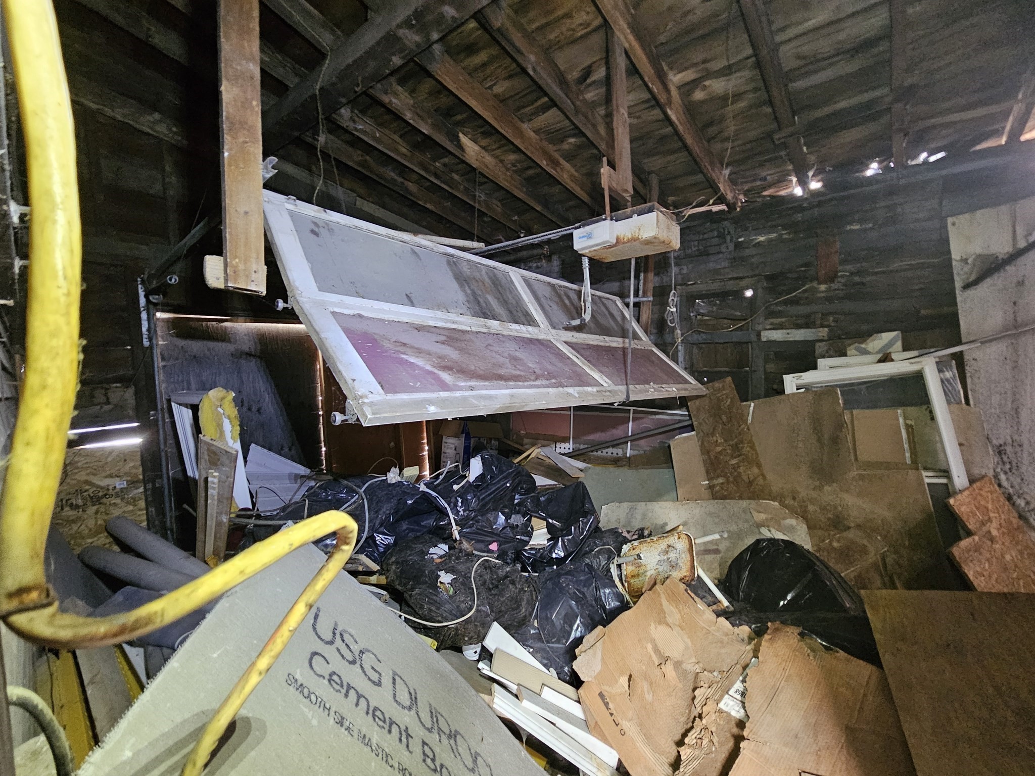27 Hall St Property Photo 29