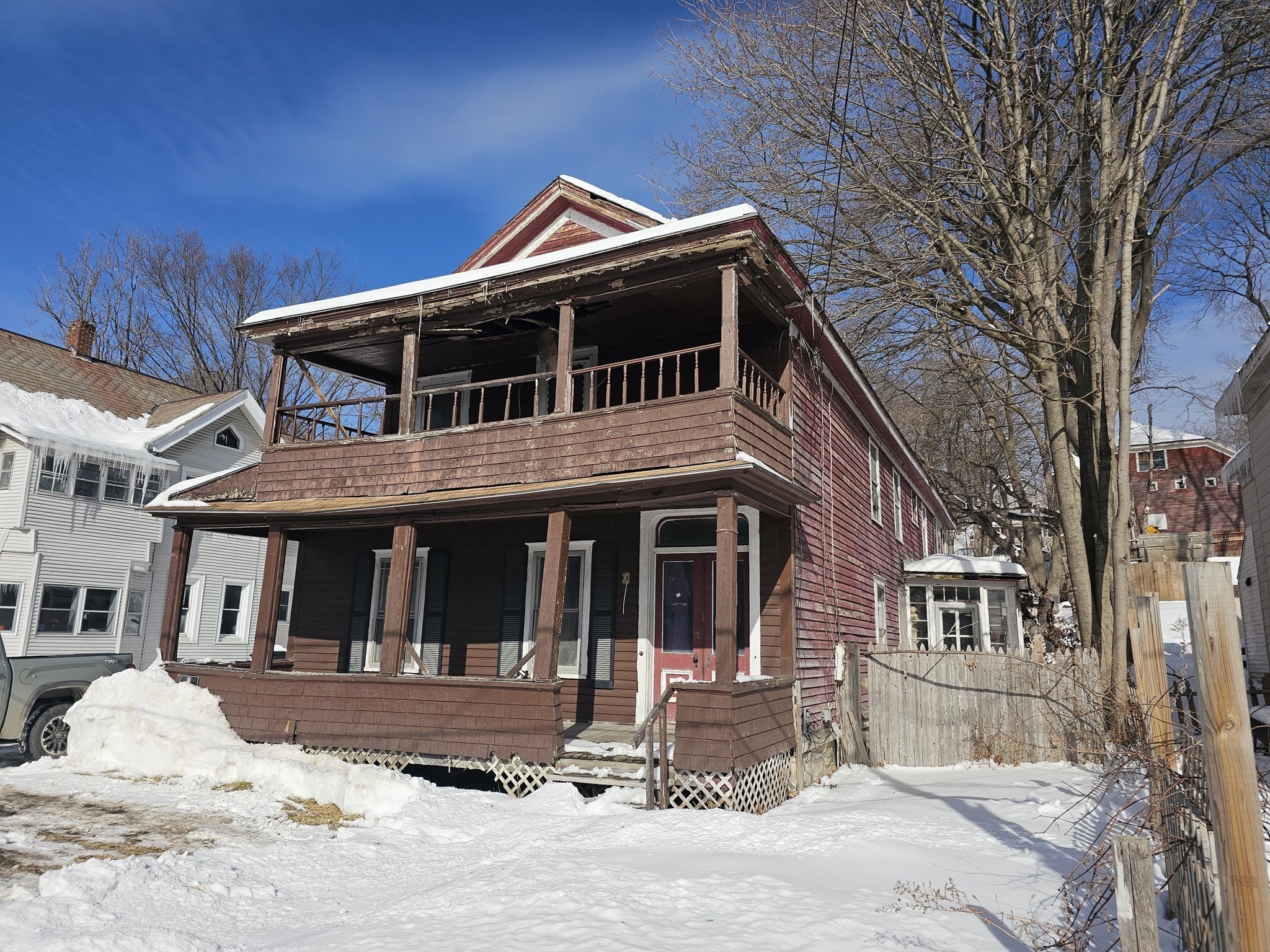 27 Hall St Property Photo 32