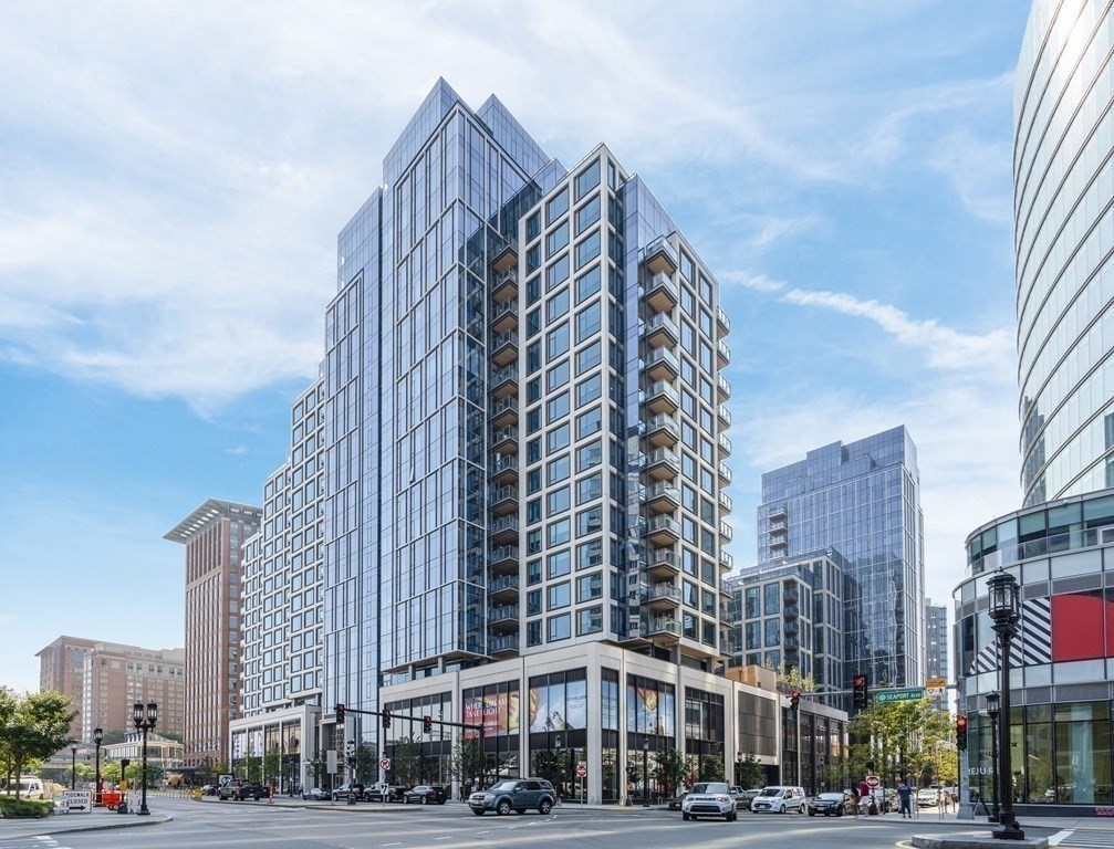 133 Seaport Boulevard # 502 Property Photo 1