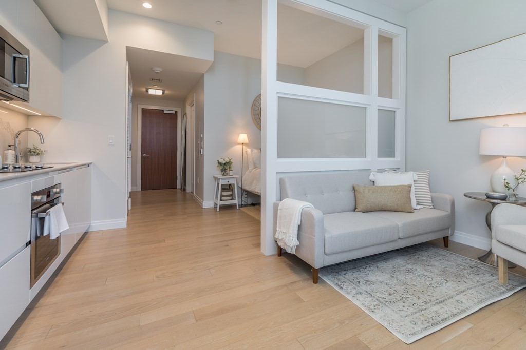 133 Seaport Boulevard # 502 Property Photo 6