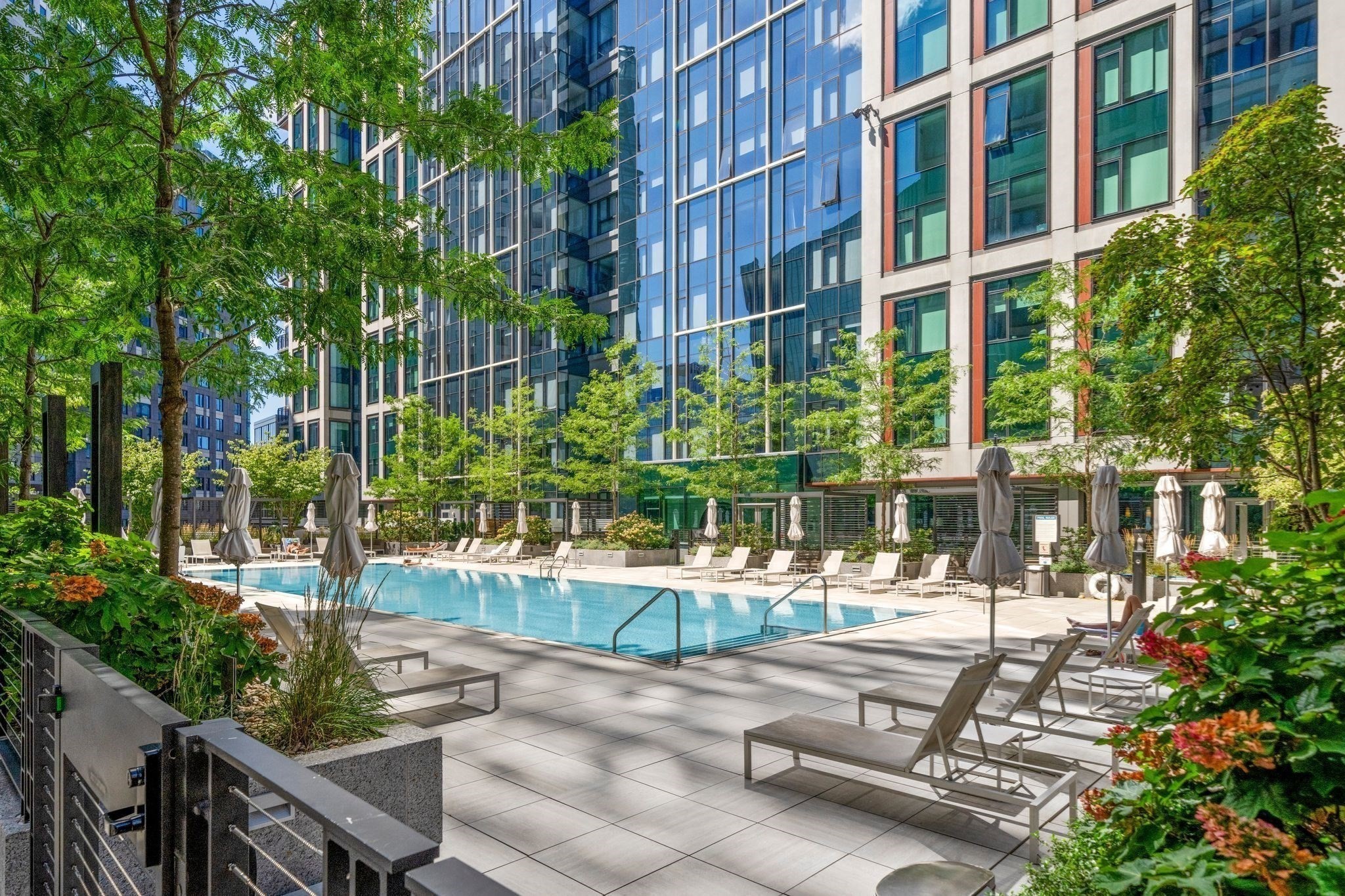 133 Seaport Boulevard # 502 Property Photo 17
