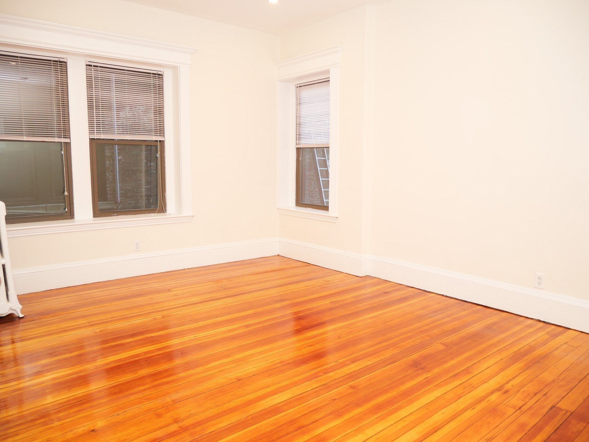 1378 Beacon # 10 Property Photo 5