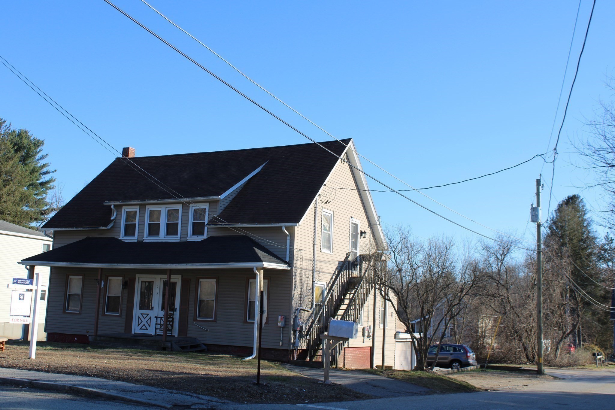 25 Quinebaug Road Property Photo 4