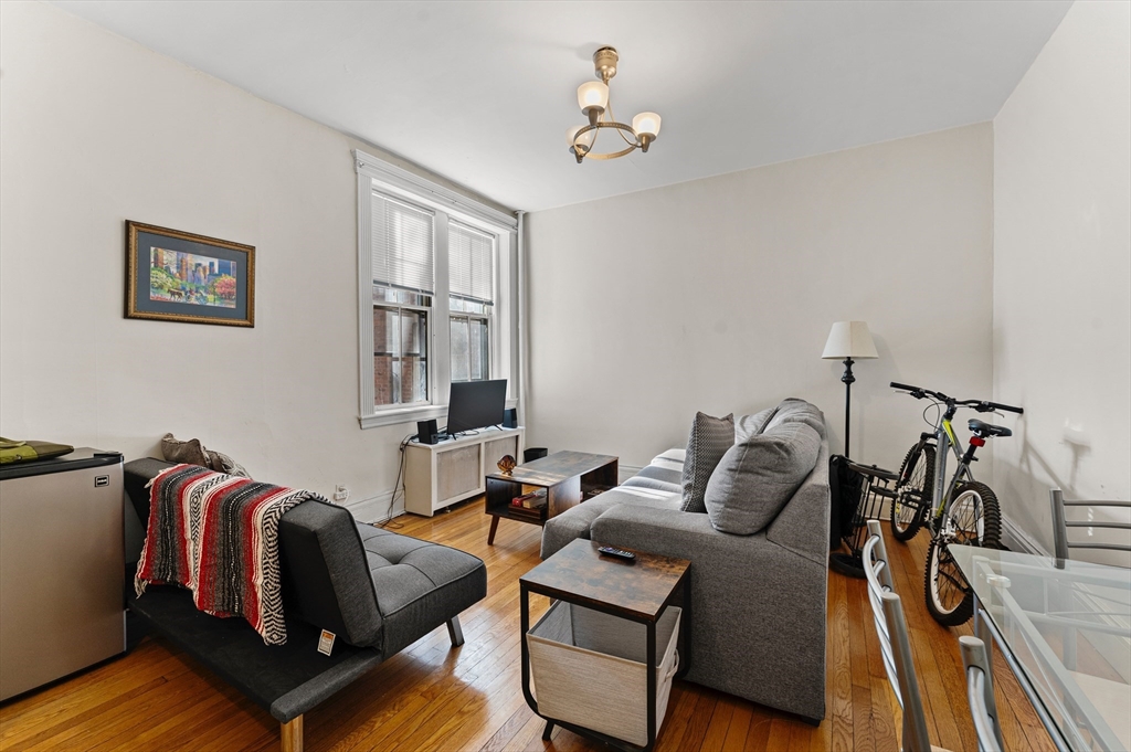 63 Longwood Ave # 2 Property Photo 7