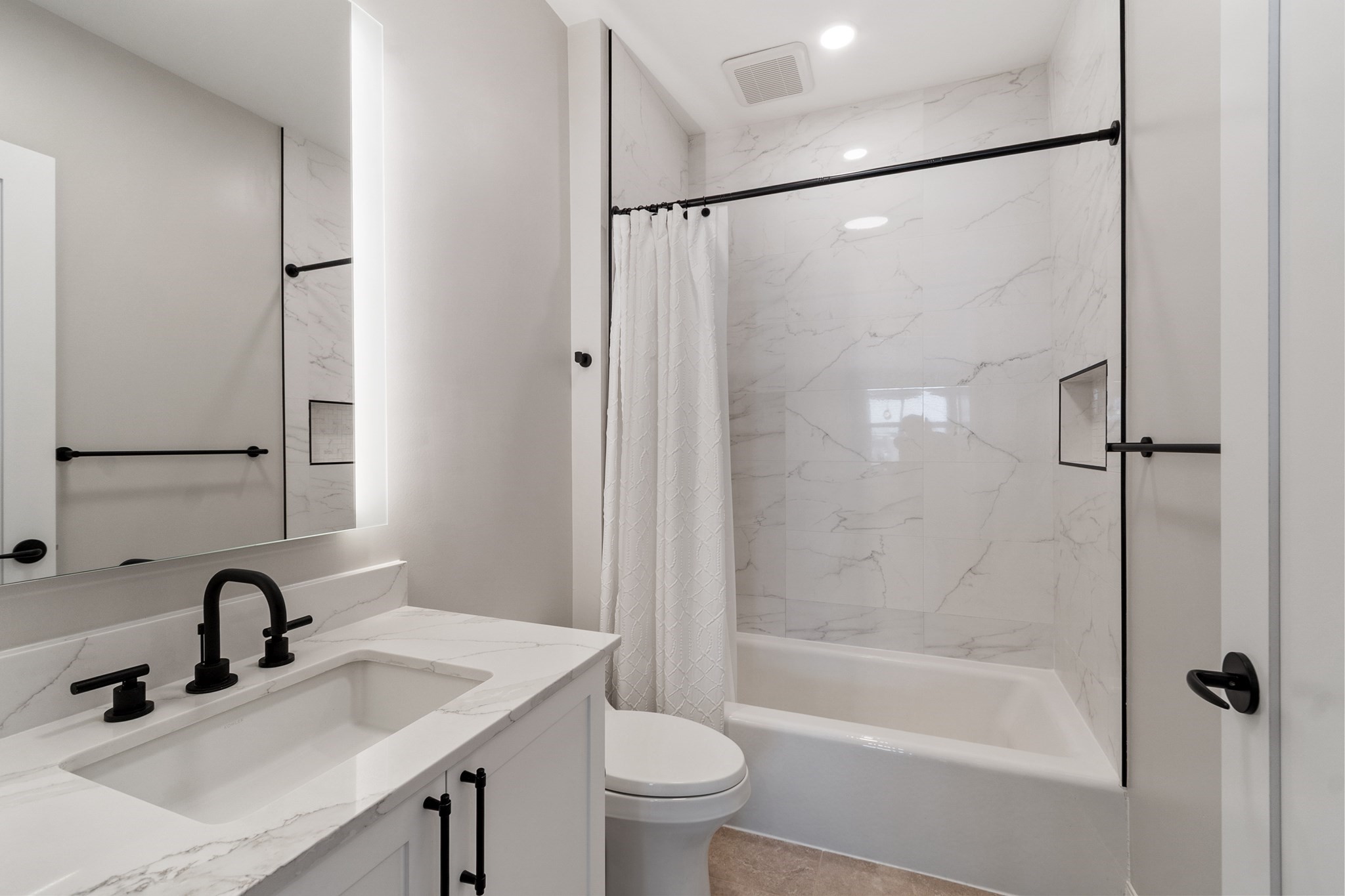 18 Artisan Drive # 401 Property Photo 9