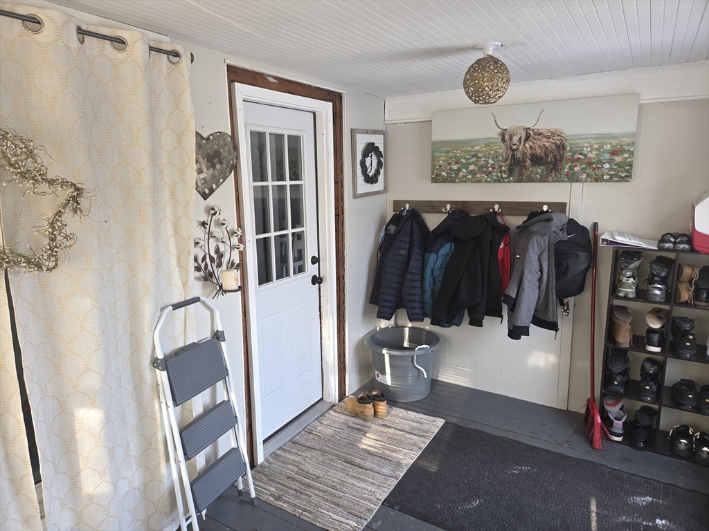14 Brookline St Property Photo 5