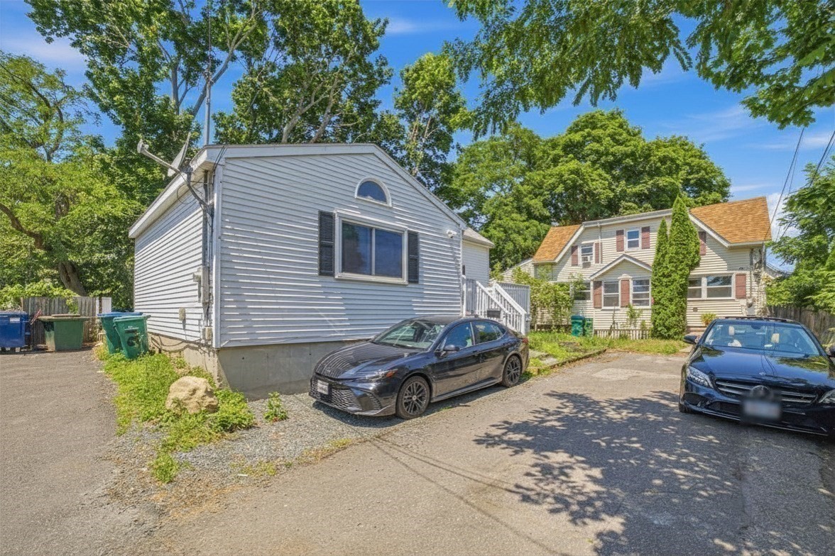 2 Chestnut Terrace Property Photo 2