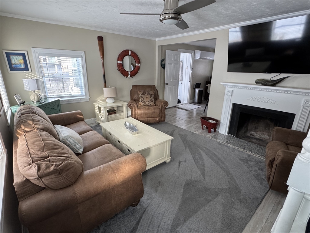 16 Elton Property Photo 10