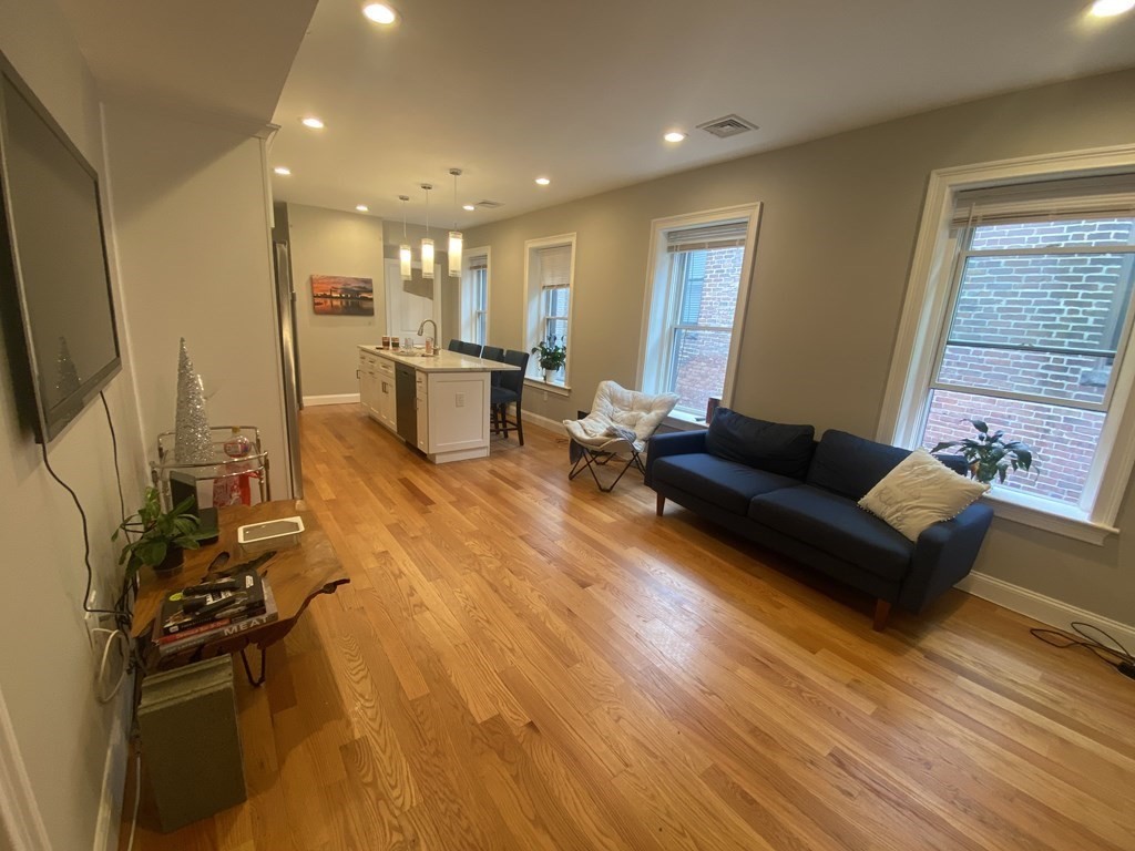 422 Hanover St # 5 Property Photo 11