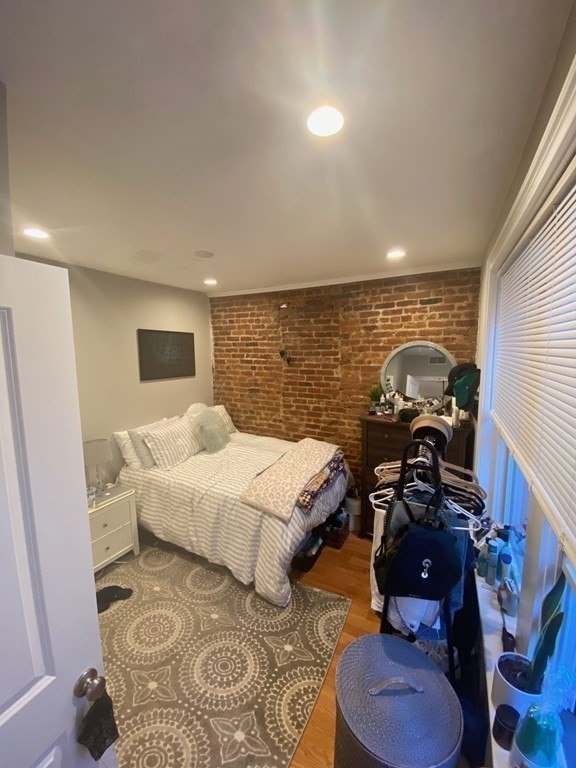 422 Hanover St # 5 Property Photo 17