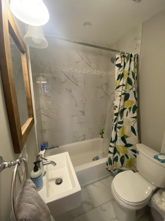 422 Hanover St # 5 Property Photo 20
