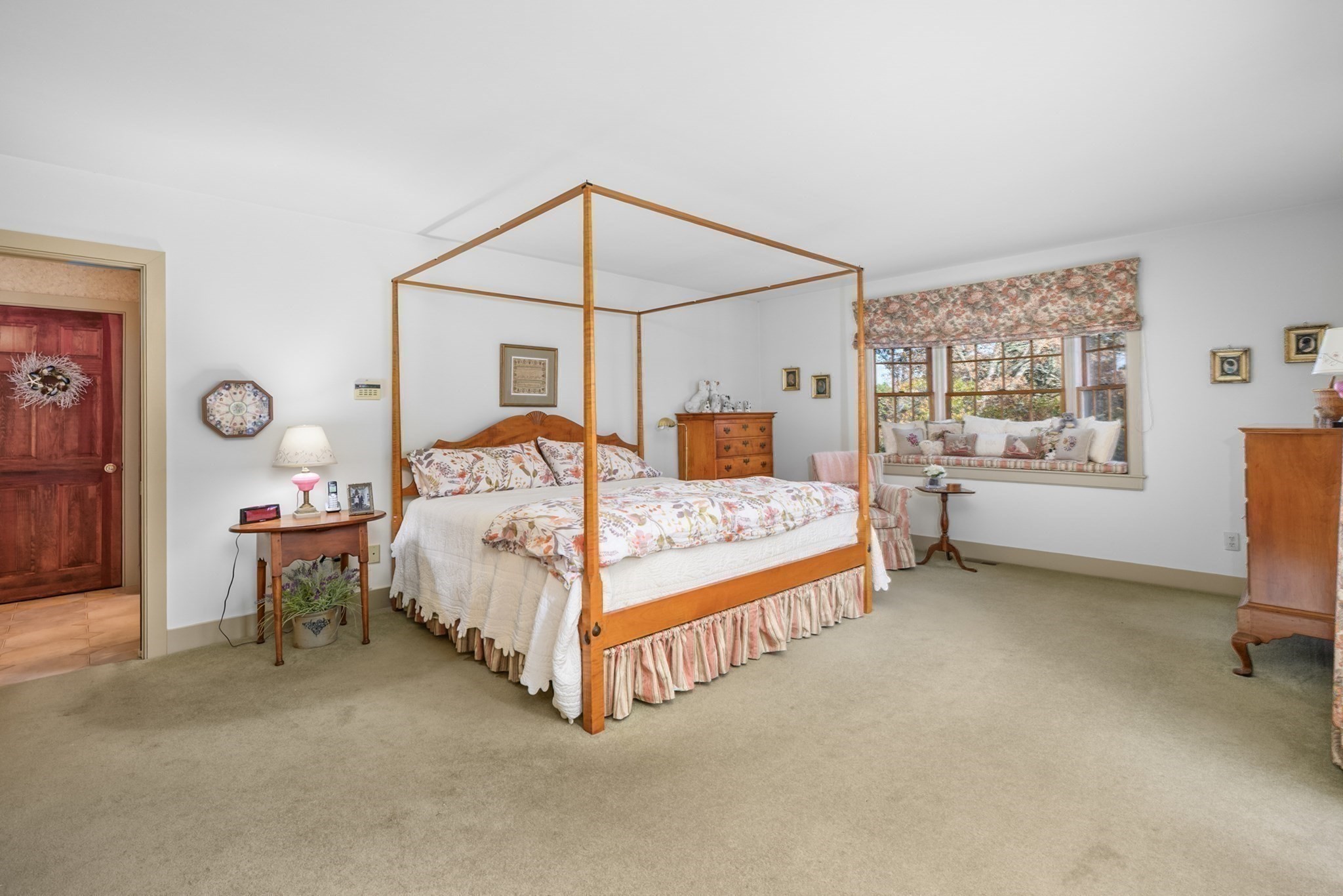 41 Court St Property Photo 11
