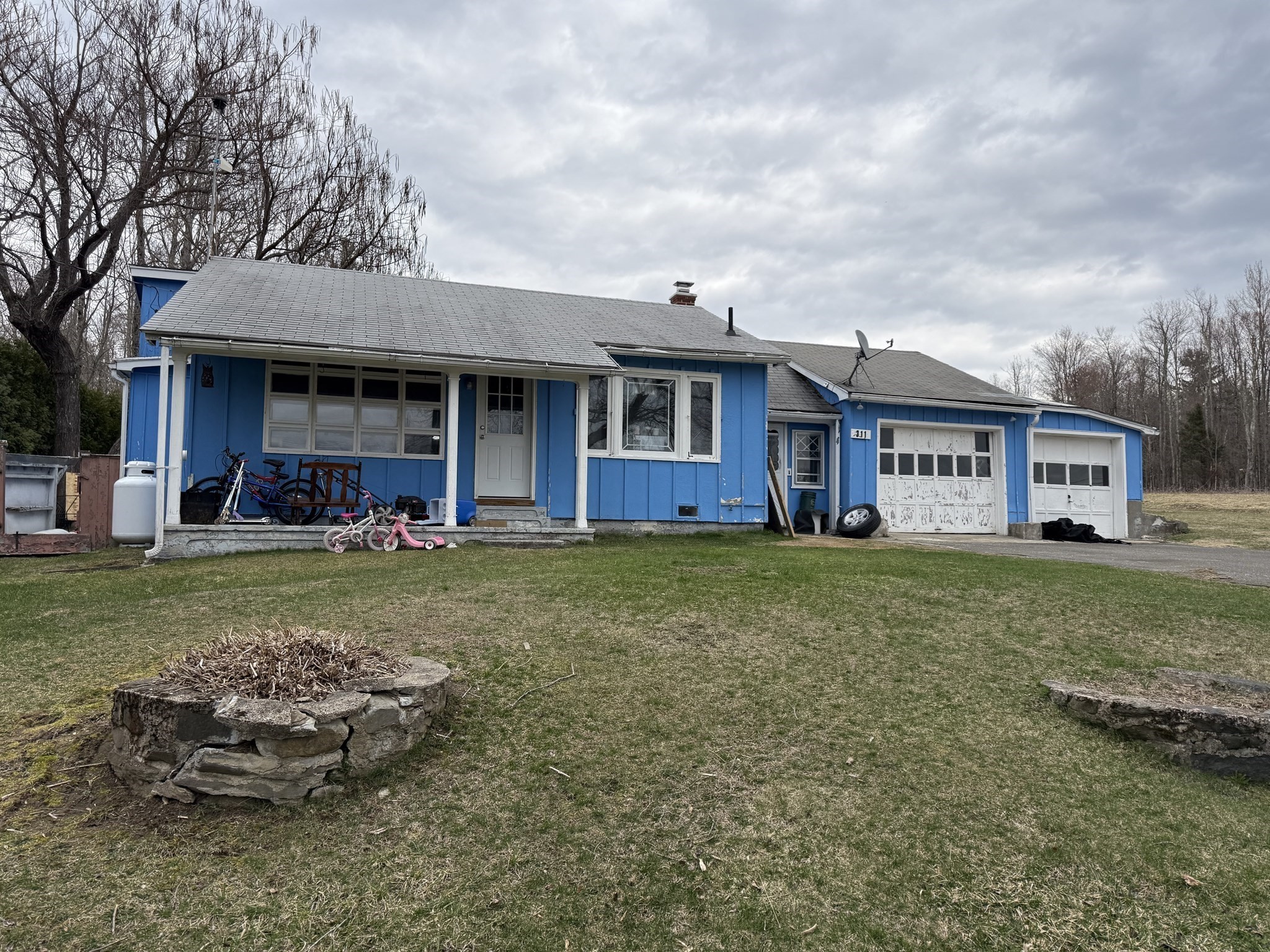 311 Cummington Rd Property Photo 1